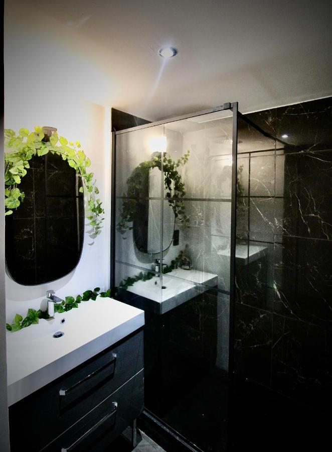 Spa Gaalor***** - Jacuzzi & Sauna A Rouen Eksteriør bilde